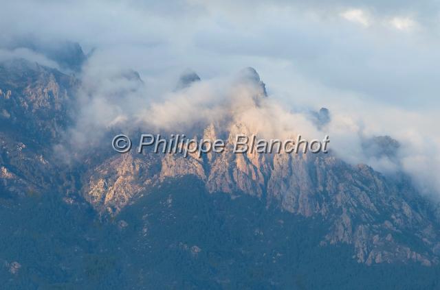 france corse 15.JPG - Aiguilles de Bavella depuis le site archéologique de CapulaCorse